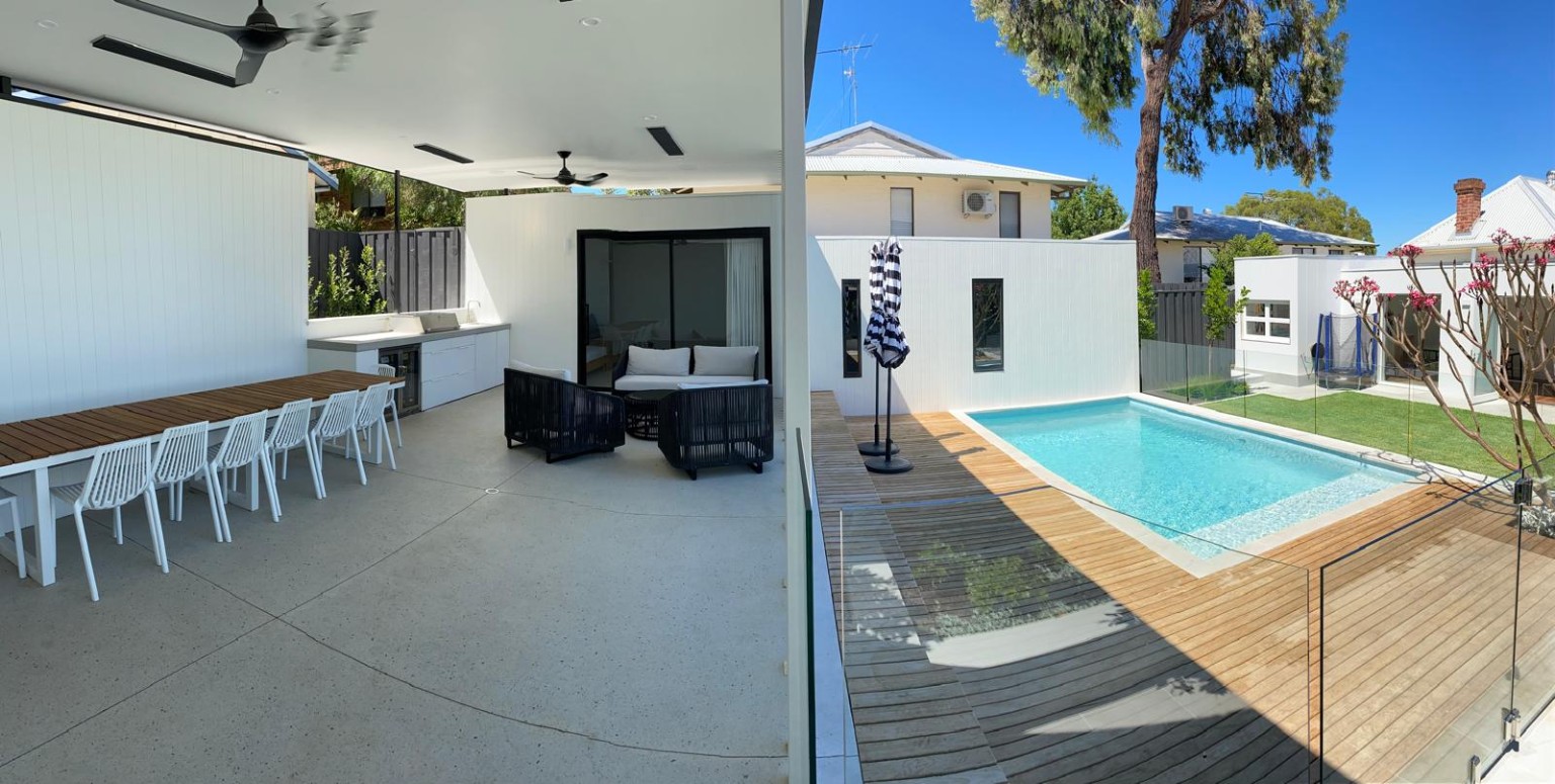 Covered outdoor entertaining area